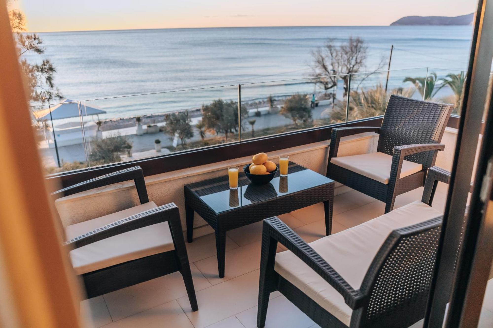 Apartments Kuce Lekovica Beach & Snack Bar- Bistro Cameră foto