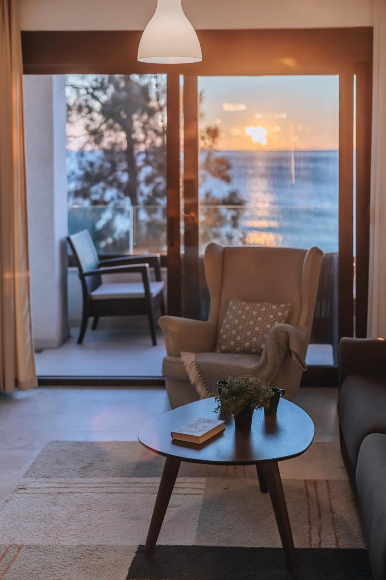 Apartments Kuce Lekovica Beach & Snack Bar- Bistro Cameră foto