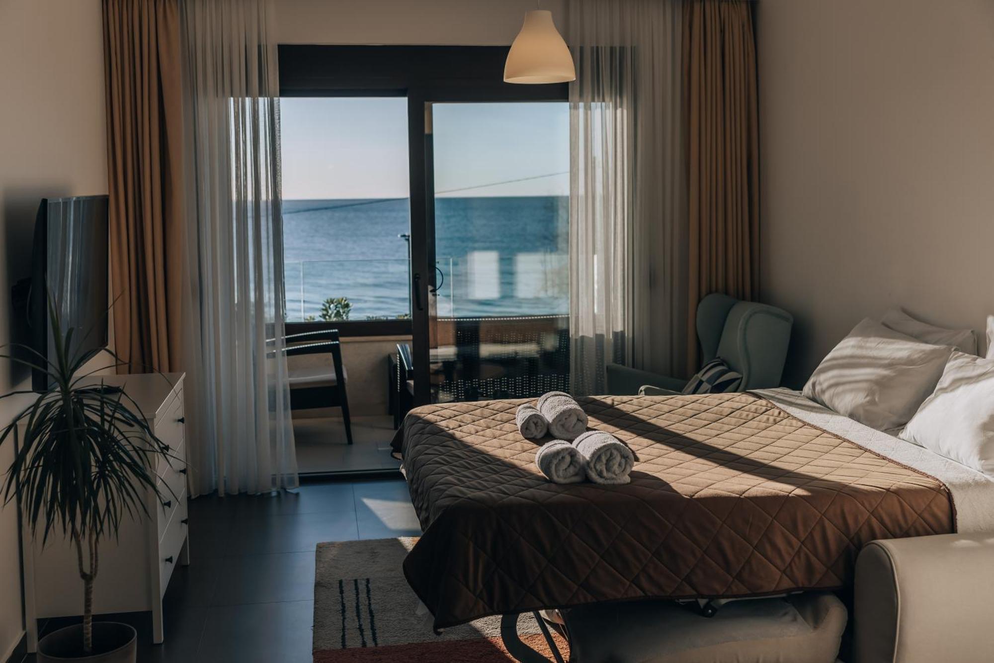 Apartments Kuce Lekovica Beach & Snack Bar- Bistro Cameră foto