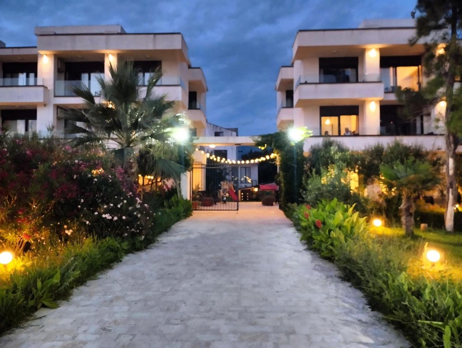 Apartments Kuce Lekovica Beach & Snack Bar- Bistro Cameră foto